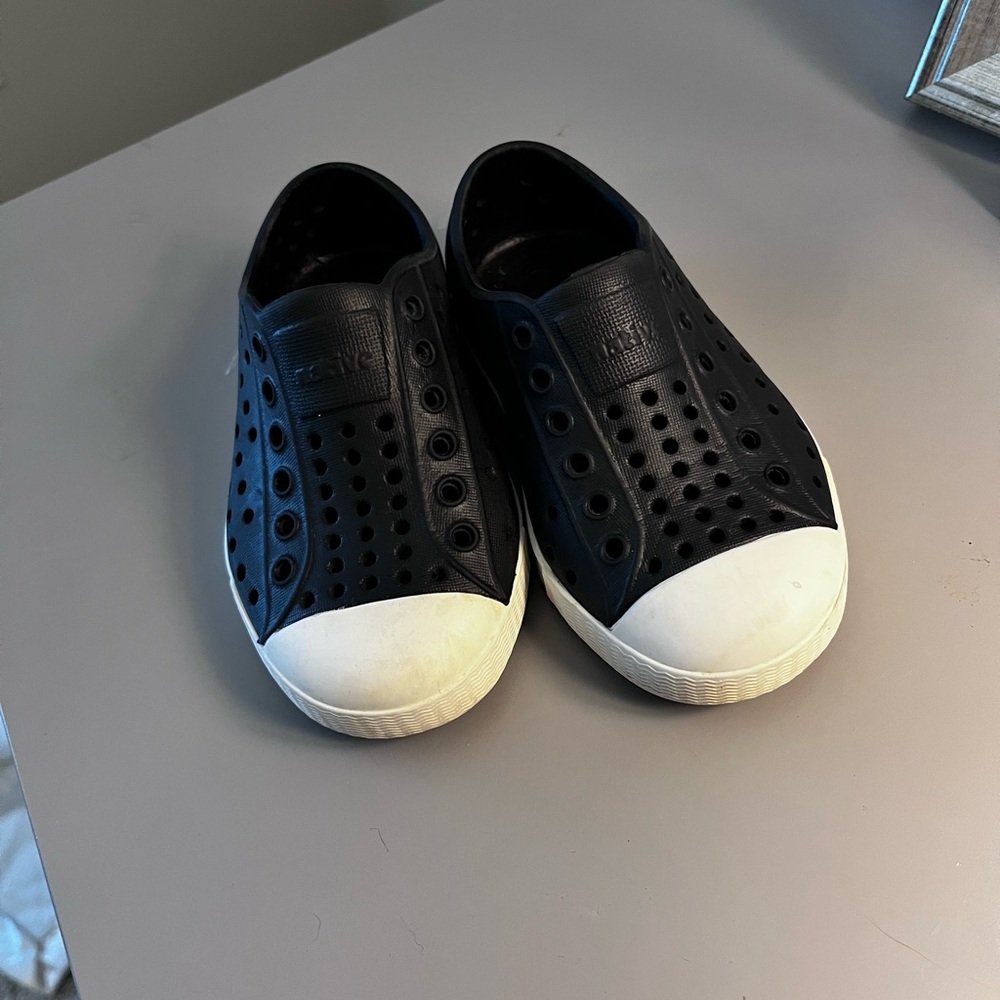 Native Kids Black Sole Sneakers